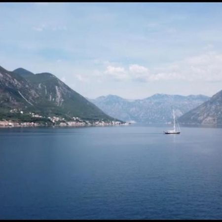 Lovely Apartment Jovan 3,With A View Of The Bay And Free Wi-Fi Kotor Exterior foto