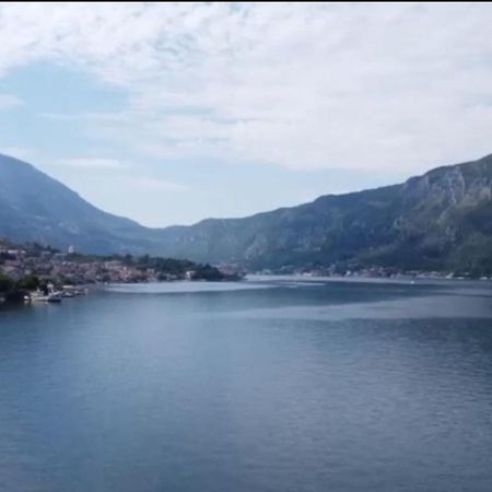 Lovely Apartment Jovan 3,With A View Of The Bay And Free Wi-Fi Kotor Exterior foto