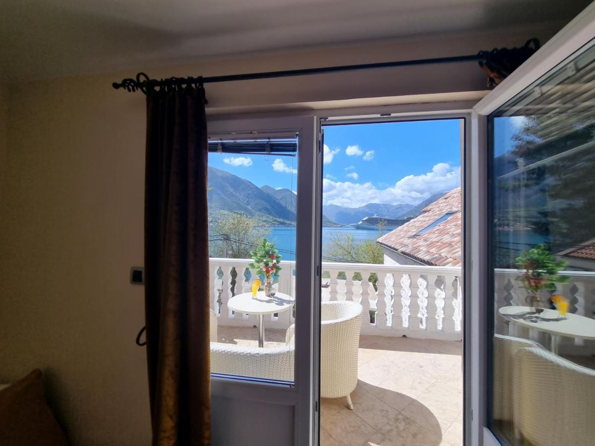 Lovely Apartment Jovan 3,With A View Of The Bay And Free Wi-Fi Kotor Exterior foto